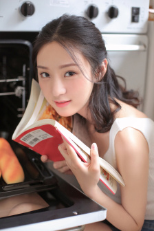 靖王世子小妾