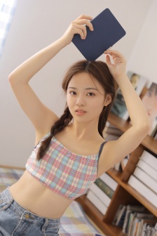 老板把我摁倒办公室视频